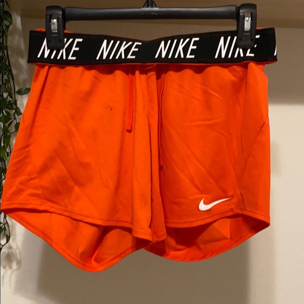 Nike shorts Xs but fit like small